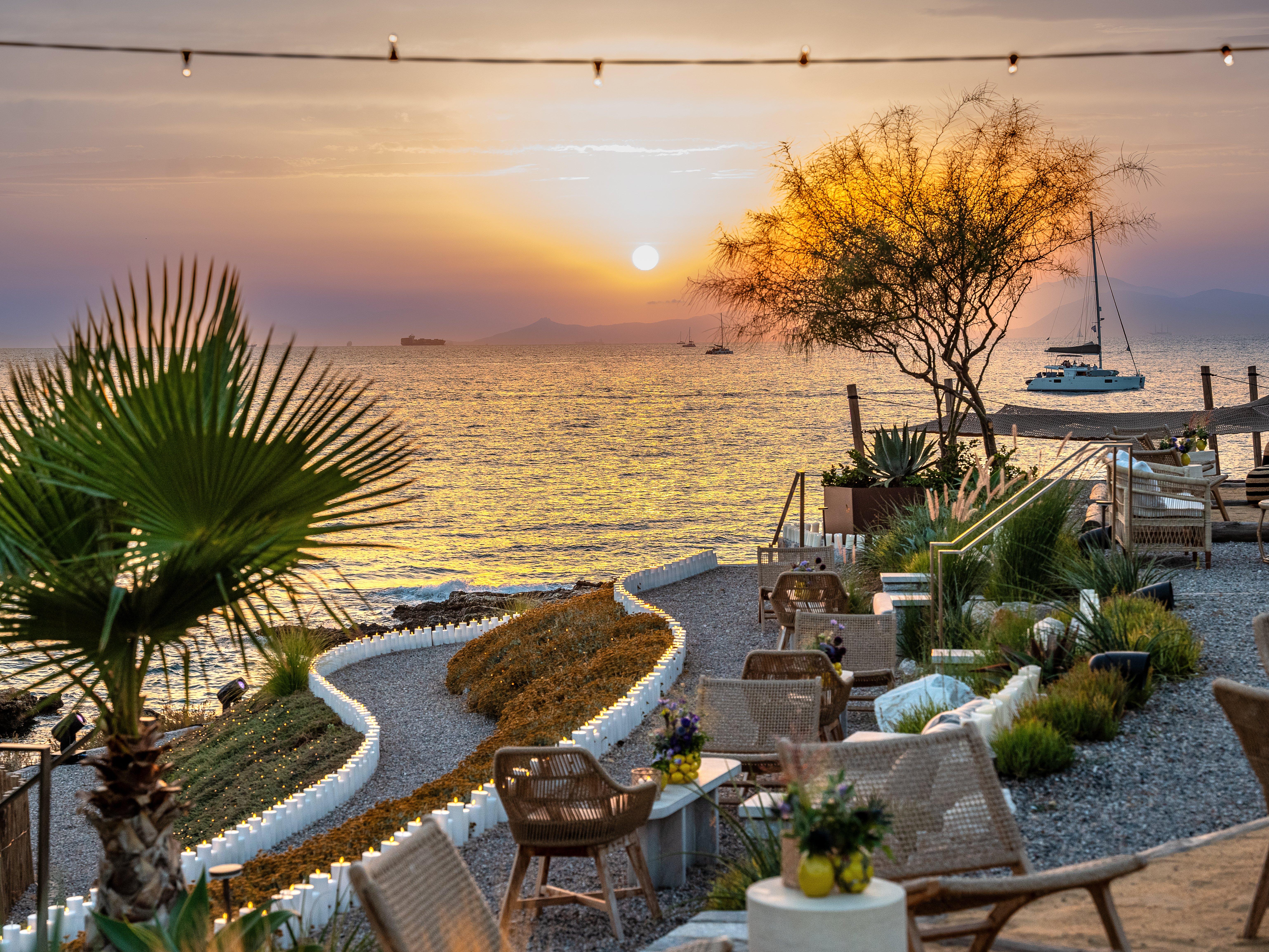 Sunset Bar